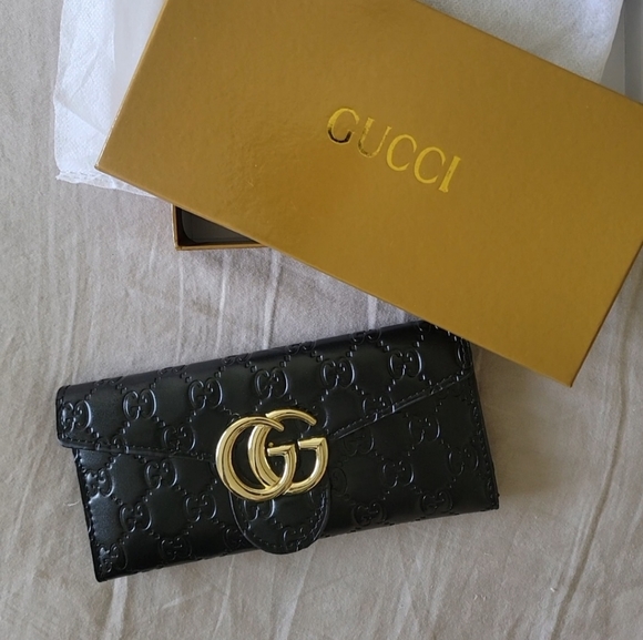 Gucci Handbags - 🥰GG WALLET🥰NWOT